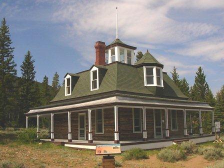 Dexter Cabin